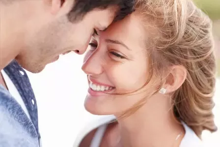 10 Good habits to keep your love Feeling so simple!