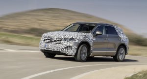 2019 Volkswagen Touareg Gets Dual-Screen Layout And More Tech Than Ever